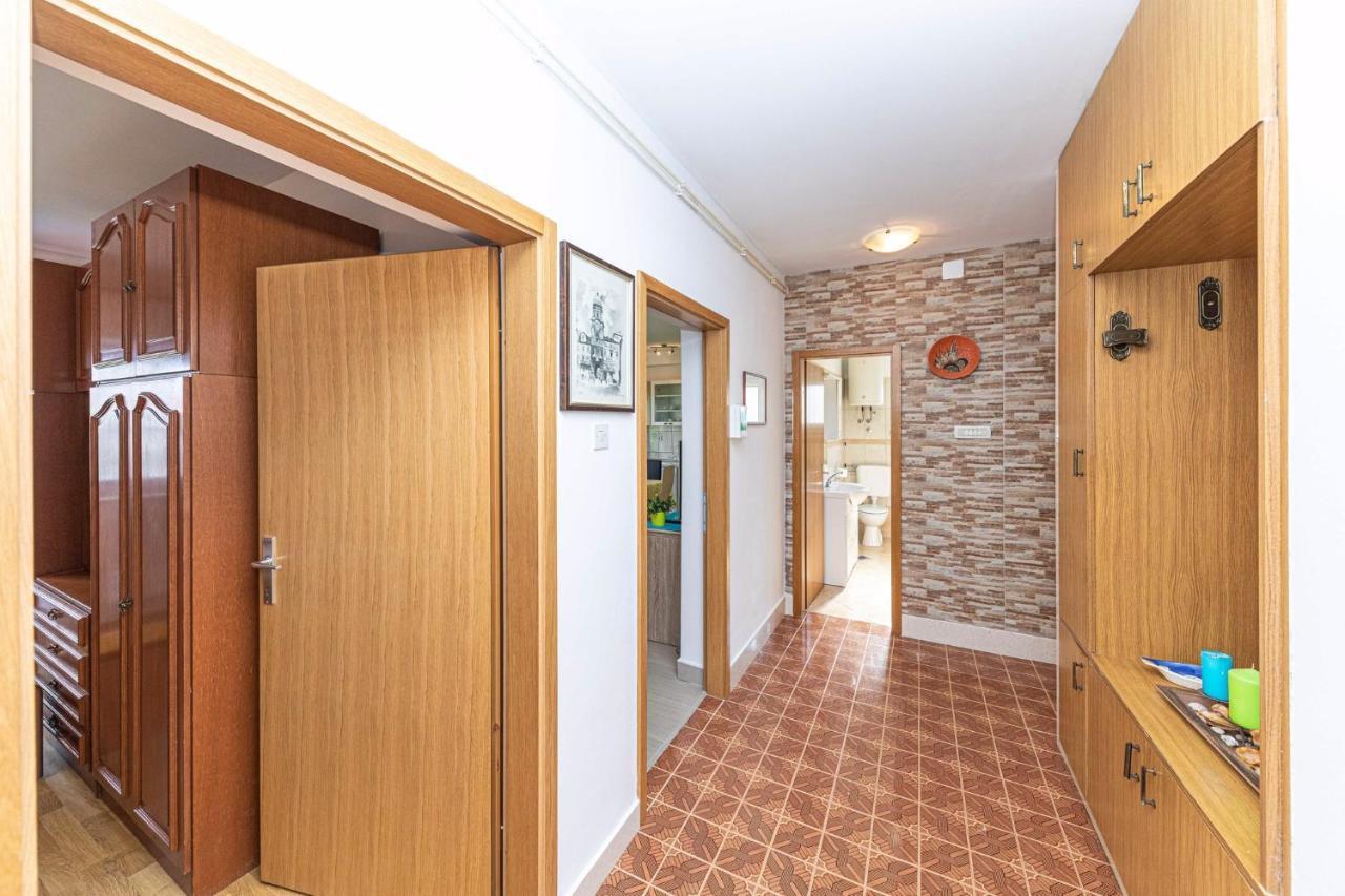 Apartment In Trogir 7406 Buitenkant foto